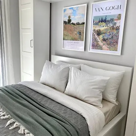 Luxurious, Cozy, Spacious 1+1 Studio In Karsiyaka Апартаменты Измир